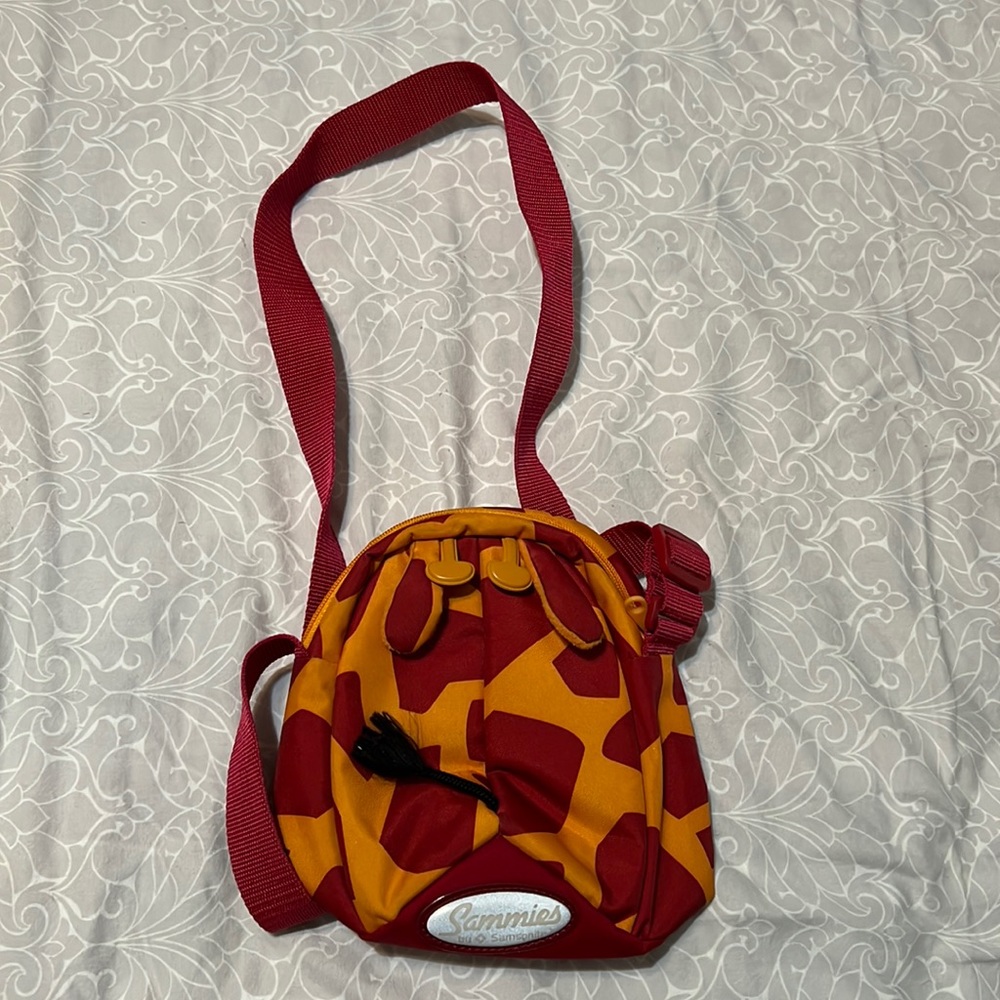 Sammies by Samsonite giraffe purse